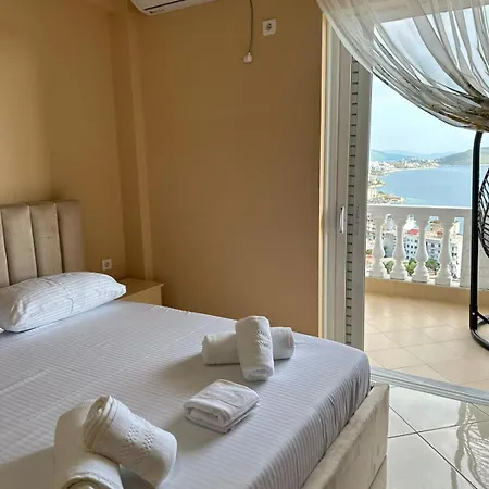 Flora Sea View Lägenhet Sarandë
