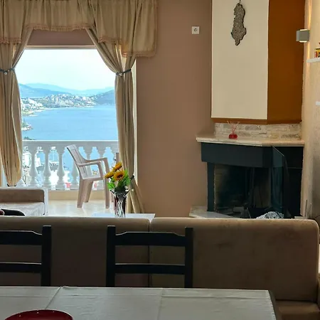 Flora Sea View Lägenhet Sarandë